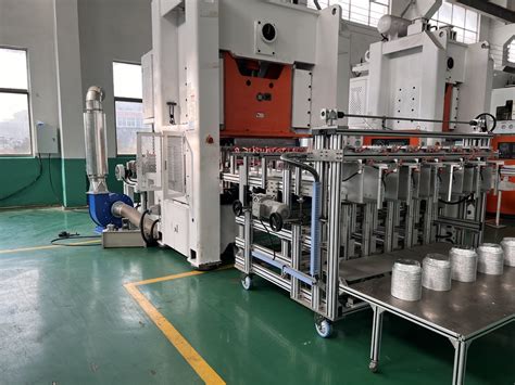 High Output Mitsubishi PLC 13000KG Aluminium Foil Box Making Machine