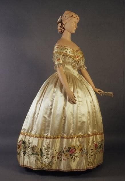 Pin By Suzie Finlay On 1850s Fashions In 2024 Evening Dresses Satin