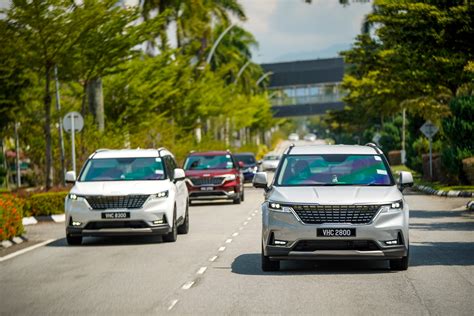 新车试驾 2022 Kia Carnival 专攻大型家庭十一人座MPV 2022 Kia Carnival Media Drive