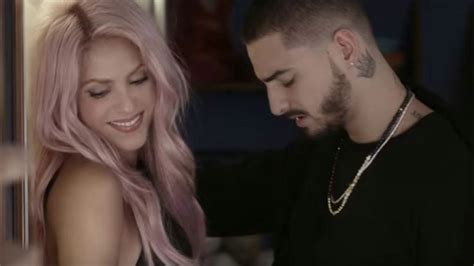 Shakira Chantaje Letra Ft Maluma Lyric YouTube