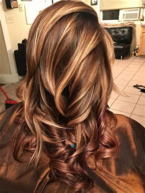 11 Caramel Honey Highlights Short Hair Short Hair Color Ideas Short Locks Hub