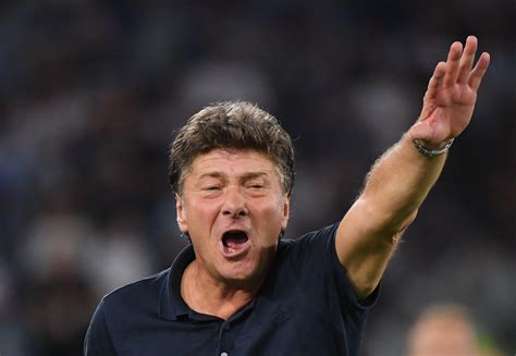 Napoli name Mazzarri as new coach | Reuters