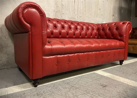 Sofas De Cuero Chesterfield Respaldo Recto Cl Sico Capiton Ingles