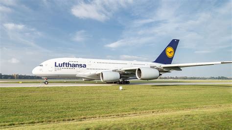 Lufthansa Testet Reaktivierten Airbus A Am Flughafen Leipzig Halle