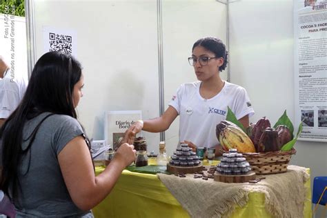 Estudantes Da Educa O Profissional Da Bahia Apresentam Projetos