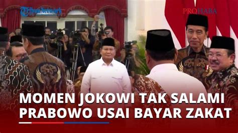 Video Momen Jokowi Tak Salami Prabowo Usai Bayar Zakat Ekspresi Capres