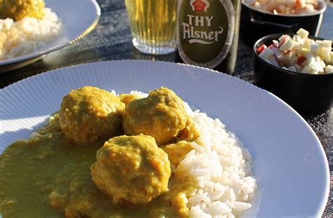 Boller I Karry En ægte Dansk Klassiker Gastromanddk