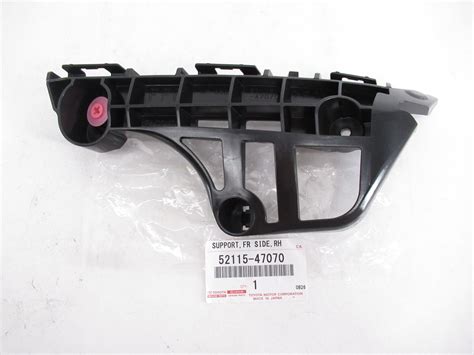 Genuine OEM Toyota 52115 47070 Passenger Front Bumper Retainer 17 20