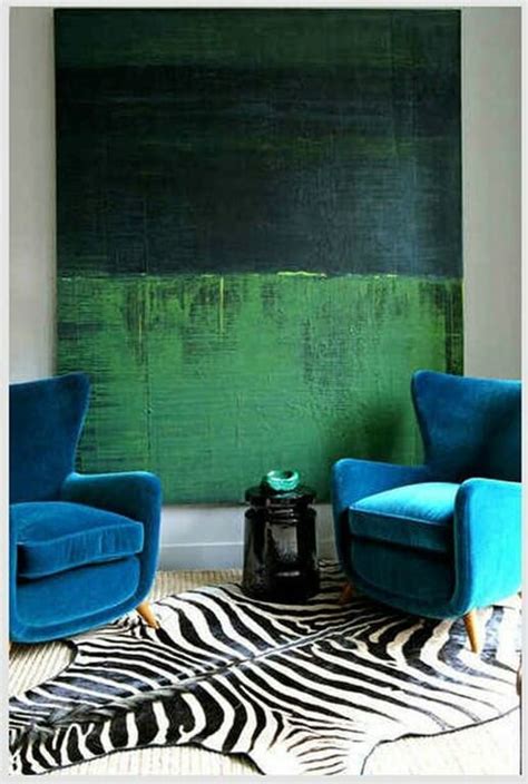 How To Use Bold Paint Colors In Your Living Room