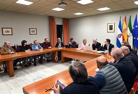 La Alcaldesa Recibe A La Reci N Constituida Asociaci N De Vecinos De La