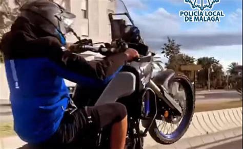 Denunciados en Málaga un menor por conducir sin carné y un motorista