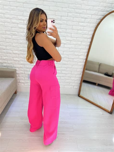 Calça pantalona cargo alfaiataria pink Hyorrana