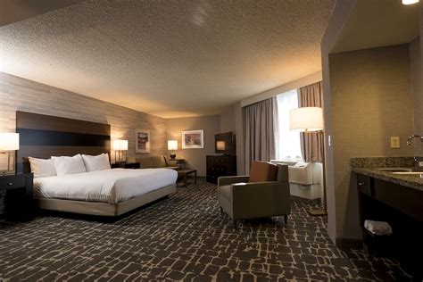 Doubletree By Hilton Denver Aurora Aurora Colorado Us