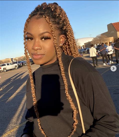 27 Honey Blonde Passion Twists Twist Hairstyles Twist Braid