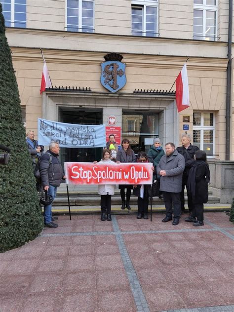 Głos mieszkańców odrzucony spalarnia powstanie w Groszowicach Czy ta