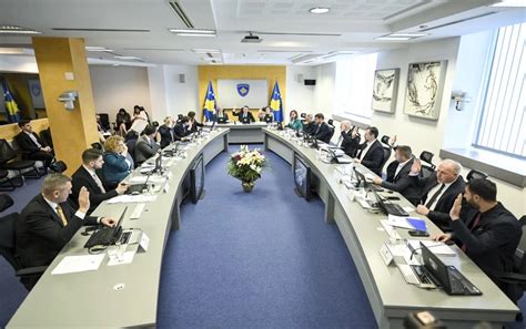 Kosovo To Raise Bottom Wage To Net 350 Euro Kosovo Economy News SeeNews