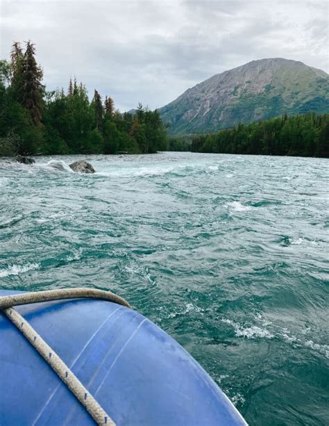 Rafting in Alaska: Float Down the Beautiful Kenai River