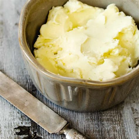 How to Make Homemade Butter With Heavy Whipping Cream