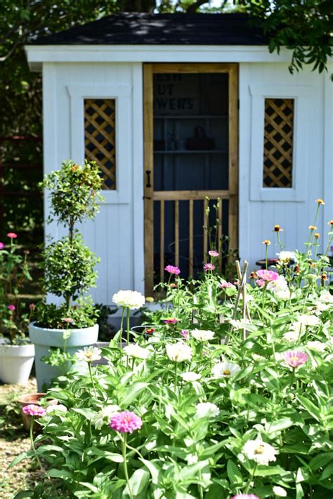 Title % Title - My Little White Barn summer flower garden tour