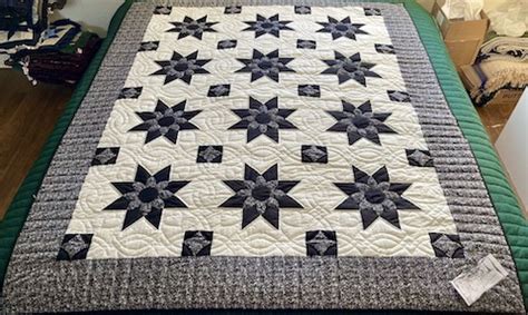 Star Dahlia Amish Quilt - Amish Spirit: Handmade Quilts For Sale