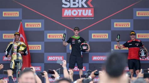 Belum Banyak Yang Tahu Ternyata Piala Wsbk Mandalika Dibuat Oleh