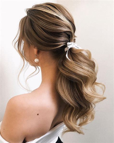 Textured Ponytail Hairstyles Ideas For Civil Weddings