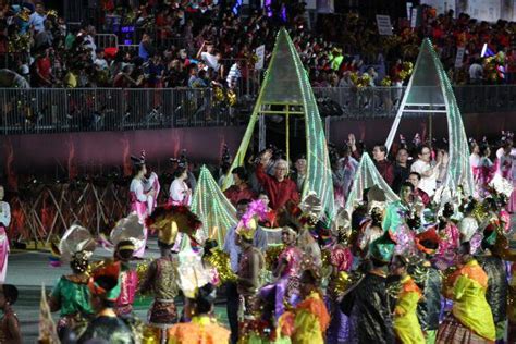 President Tony Tan And Mrs Mary Tan Arriving At Chingay