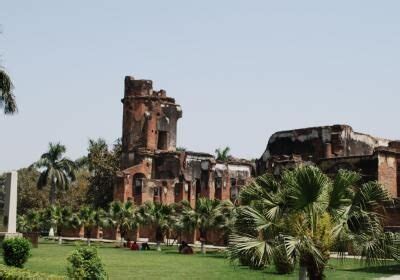 Famous Historical Places in Lucknow - Historic Places, Landmarks ...