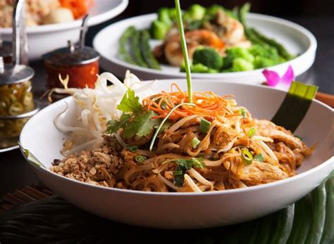 Find The Best Thai food home delivery – Sabores Mundo