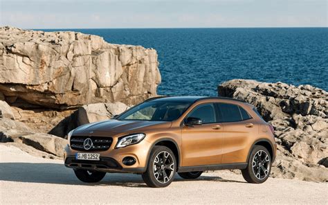 Mercedes Benz GLA Class GLA250 2020 SUV Drive