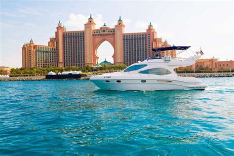 Dubai Crociera Su Yacht Di Lusso Atlantis E Burj Al Arab GetYourGuide