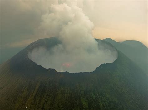 8 Days Gorilla Safari Rwanda Nyiragongo Volcano Hike