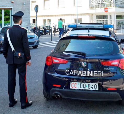 Blitz Antidroga Dei Carabinieri Nelle Periferie Della Capitale