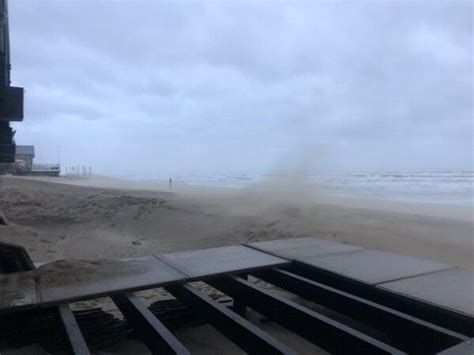 Storm Ciarán in Egmond aan Zee Webcam Egmond aan Zee