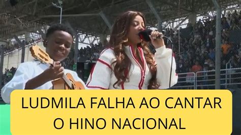 Ludmila Falha Ao Cantar O Hino Nacional Na F Rmula Em S O Paulo Youtube