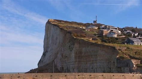 VIDÉO Érosion un pan de falaise de 40 mètres s effondre à Fécamp