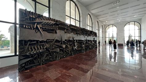 Mostre Fendi Presenta AllEur Il Grande Teatro Di Arnaldo Pomodoro