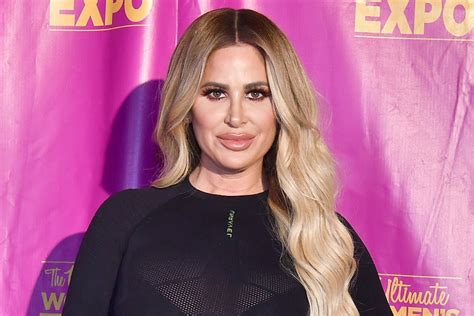 Kim Zolciak Is Begging Unwed Daughter To Have Babies