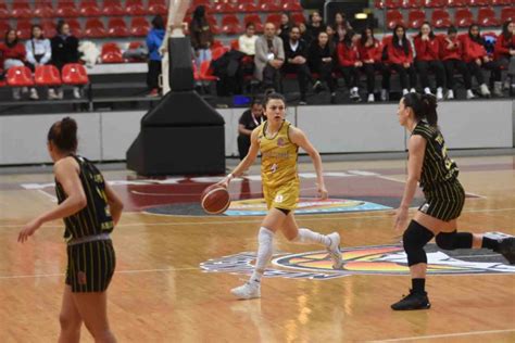 Melikgazi Kayseri Basketbol Galibiyetini Ald