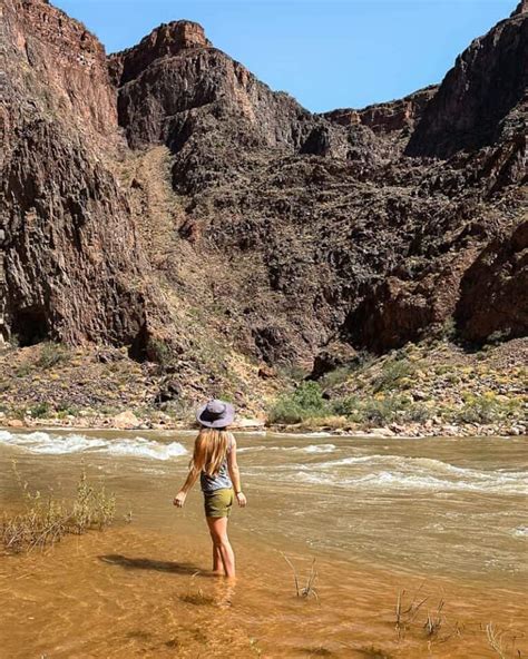 Hiking The Full Bright Angel Trail To Phantom Ranch Karabou Adventures