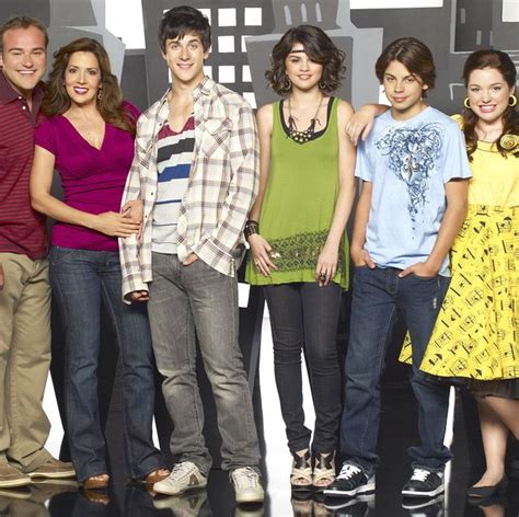 Signs Wizards Of Waverly Place Is Being Rebooted Is Wizards Of