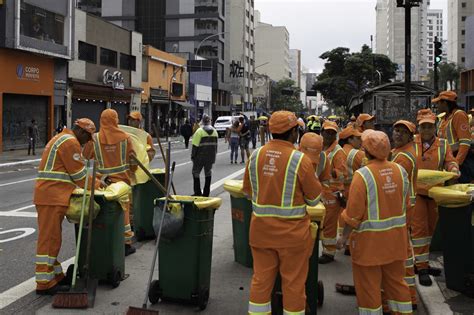 Quarentena em São Paulo faz produção de lixo diminuir Jovem Pan