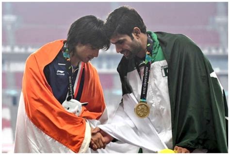 Pakistans Arshad Nadeem Congratulates Neeraj Chopra After Indias Ace