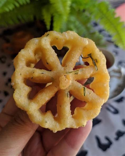 Kue Kembang Goyang Kue Seroja Asin Gurih By Wawa Wiati