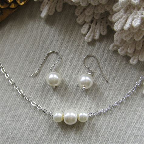 Set Of 5 Bridesmaid Pearl Necklace Earring Bridesmaid Etsy