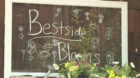 Flower Stand Bestside Blooms Opens In Grand Rapids Wzzm