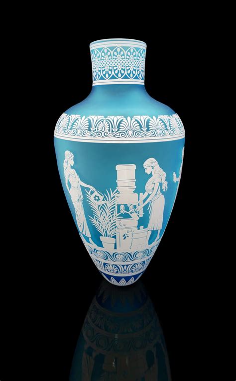 Jessica Murtagh, Women gathering water (Glass hydria), 2025 | MARS Gallery