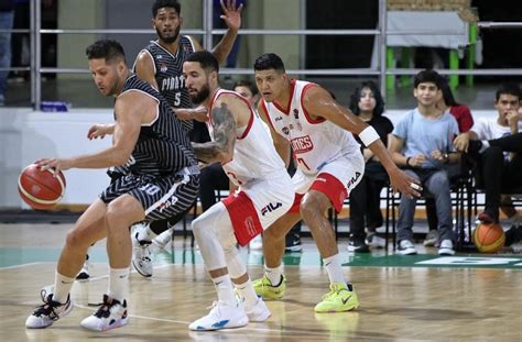 TITANES DE BARRANQUILLA HIZO NAUFRAGAR A PIRATAS DE BOGOTÁ CANCHA