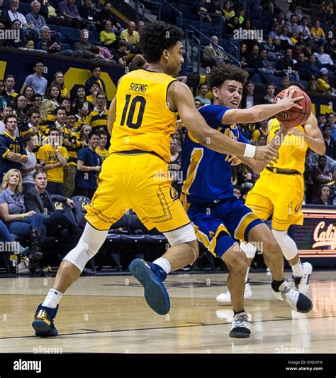 Uc Riverside Highlanders Mens Basketball Hi Res Stock Photography And