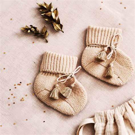 Chaussons bébé nude rose gentil coquelicot L Etable Boutique